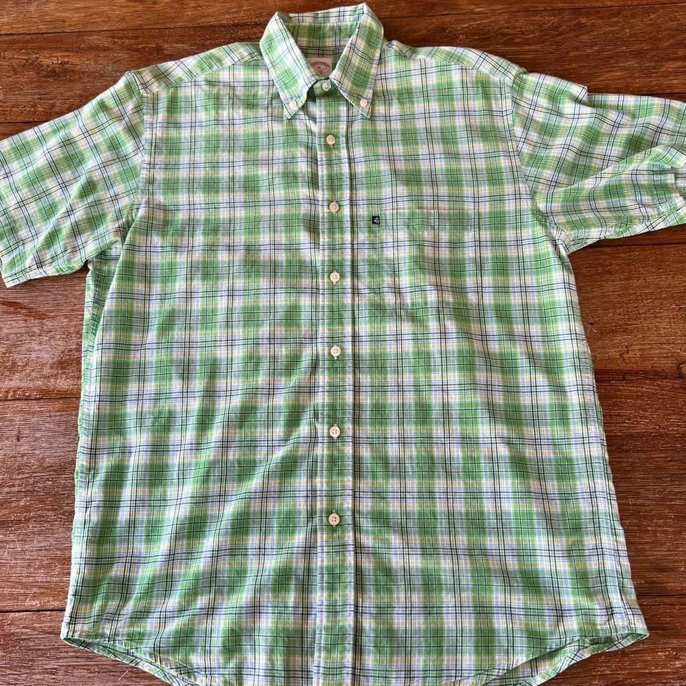 Brooks Brothers 346 Button Down Short Sleeve Shirt Mens Green Plaid Medium